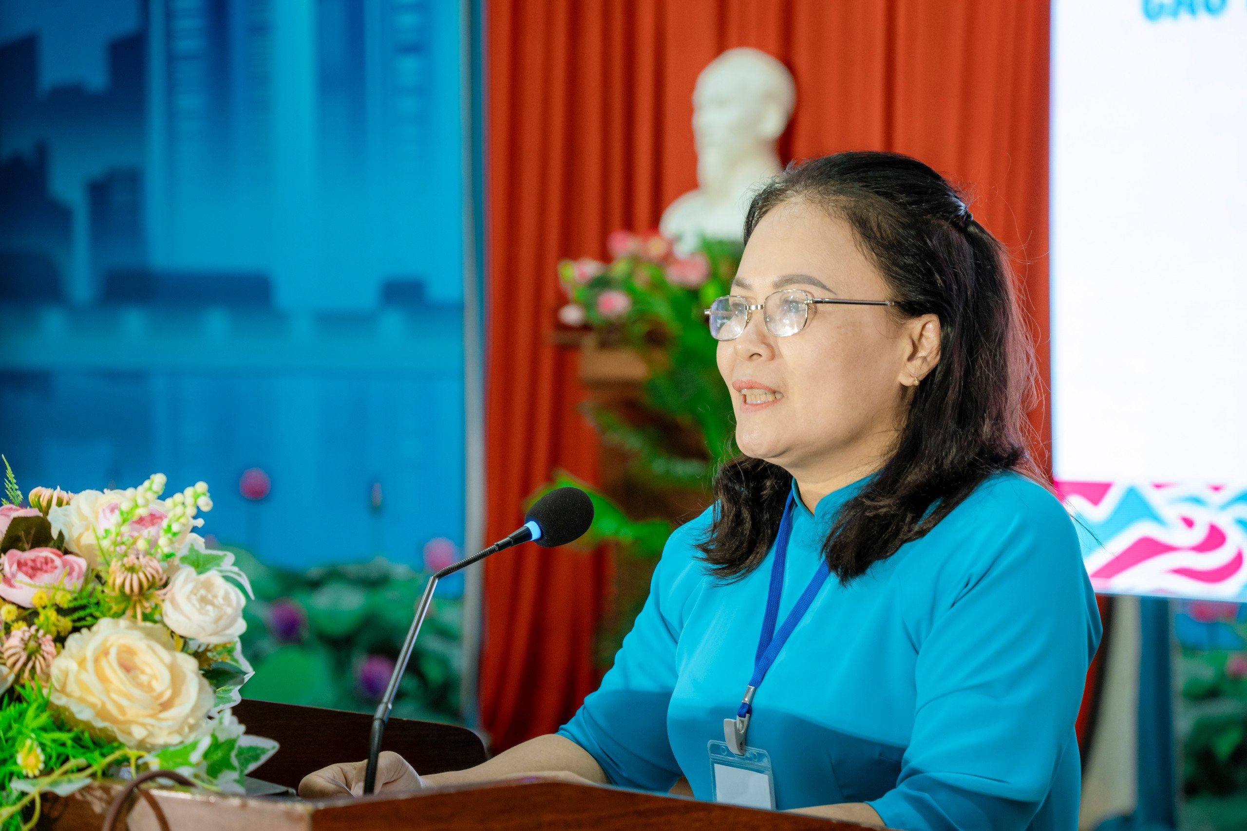 Cô Giang LH
